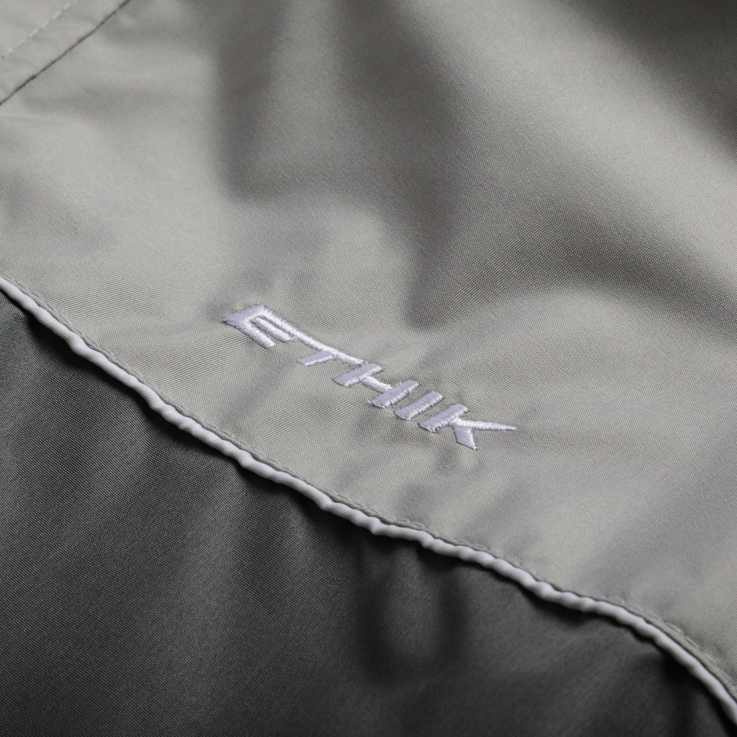 Borderline Zip Jacket | Grey