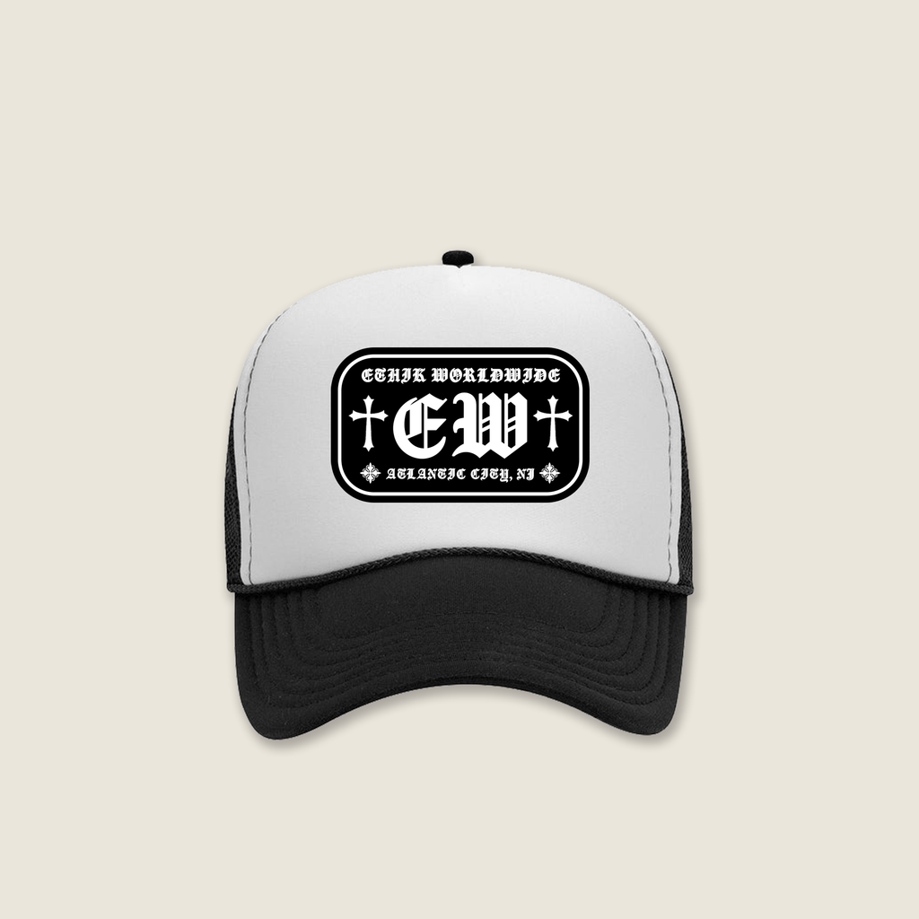 Memento Mori Trucker Hat | Black/White
