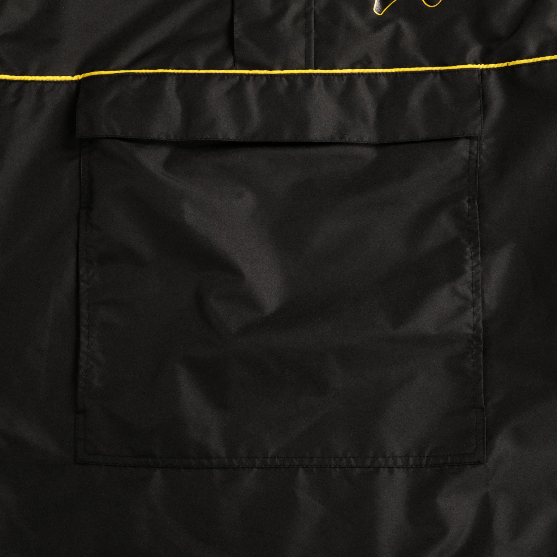 Niranonta Windbreaker